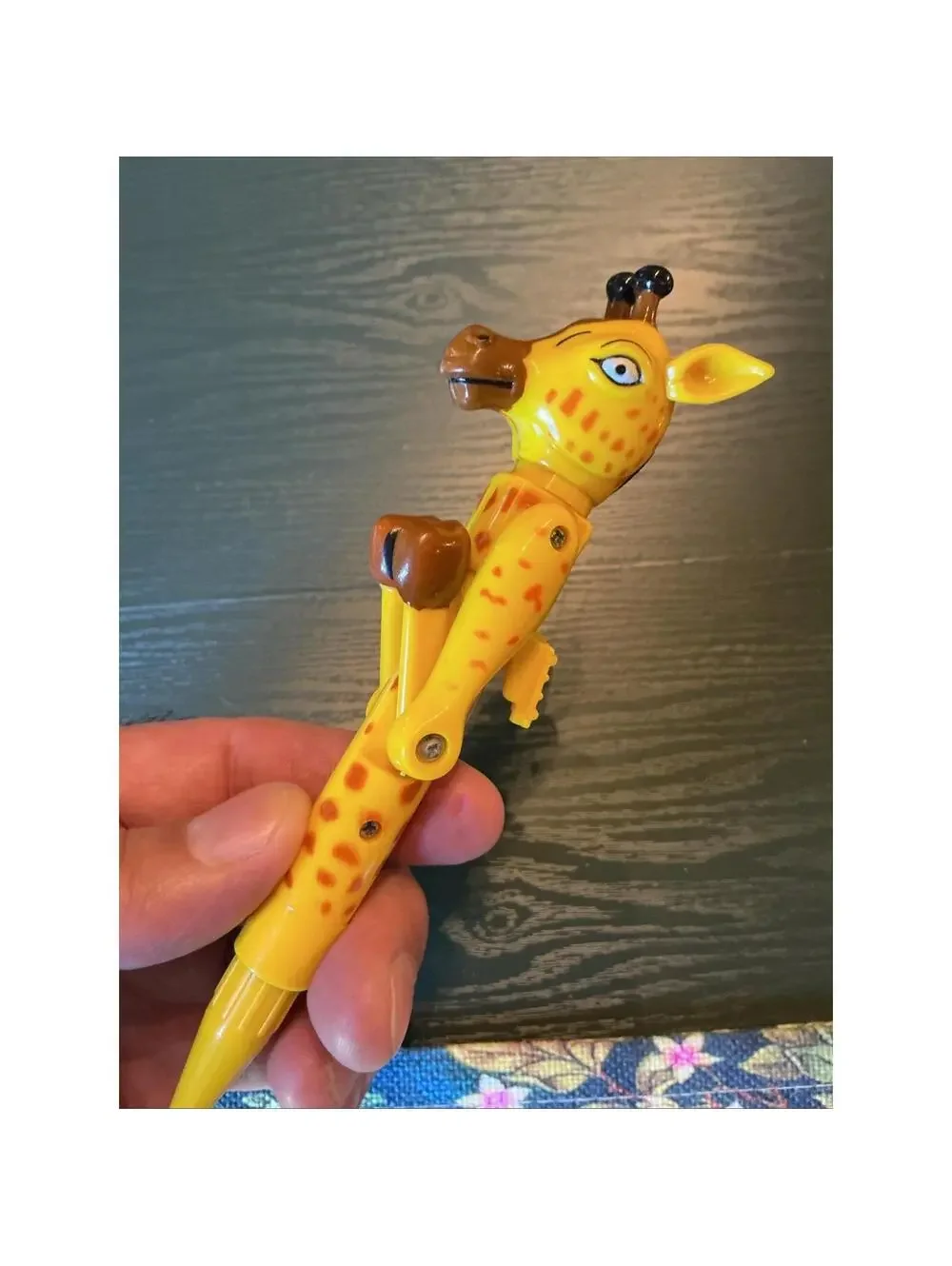 Giraffe Boxing Pen – Novelty Animal Desk Toy, 1990s Collectible Accessory